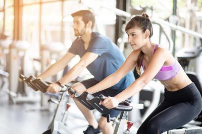 Los entrenamientos vigorosos suprimen el hambre, especialmente en las mujeres