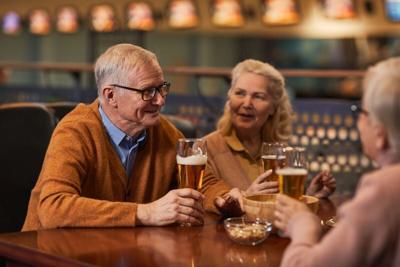 Jubilación, salud mental y consumo de alcohol: qué tienen en común