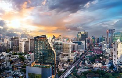 Exterior of The Carlton Hotel Bangkok Sukhumvit