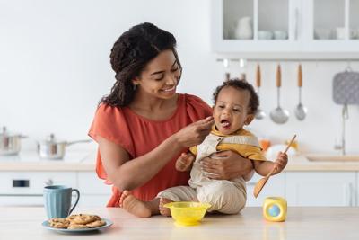 El programa de mensajes de texto ayuda a los padres a mantener a sus bebés con un peso saludable