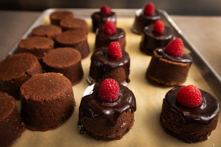 BIZ-WRK-SEATTLE-CATERERS-FILEPIC-2-SE