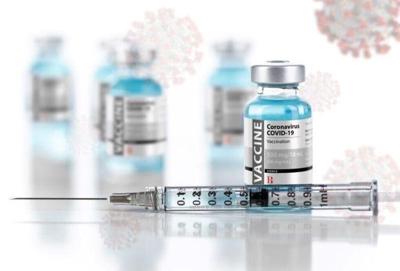 La vacunación repetida contra el COVID podría proteger contra una amplia gama de variantes del virus