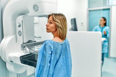 La mayoría de las mujeres se sienten cómodas con la mamografía asistida por IA