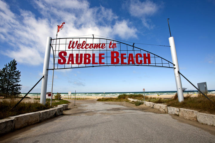 Sauble Beach Sign. Image courtesy CanadaStays