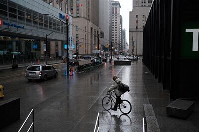 Today’s coronavirus news: Long COVID a burden for many Canadians; Omicron outbreak leaves Hong Kong in limbo