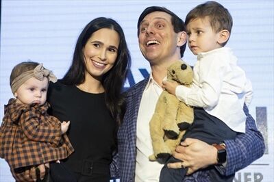 Patrick Brown joins race to lead federal Tories-Image3