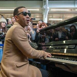 John Legend plays surprise London set-Image1
